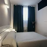Guesthost - 1 Deisgn With Car Parking! Appartamento *