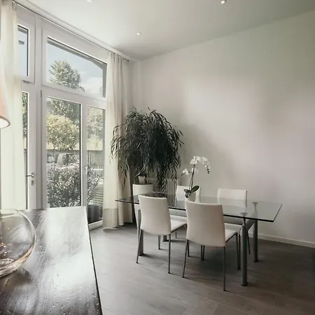 Apartamento Guesthost - 1 Deisgn With Car Parking! *