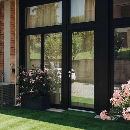 Apartamento Guesthost - 1 Deisgn With Car Parking!