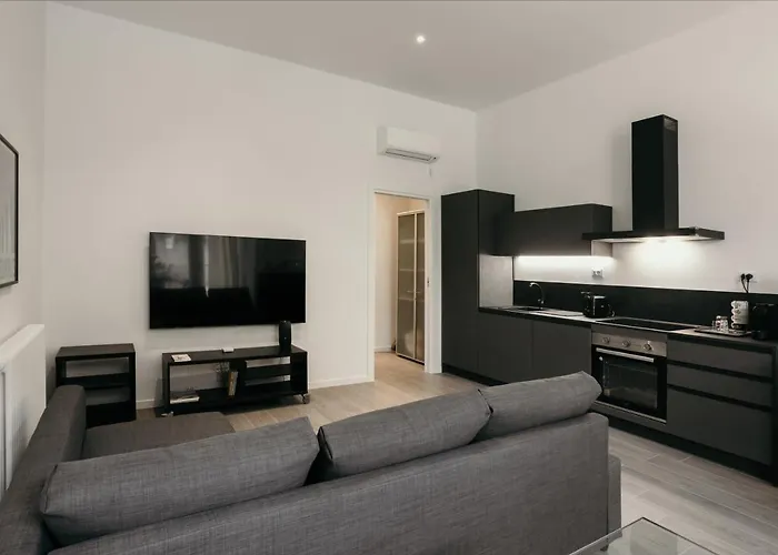 Guesthost - 1 Deisgn With Car Parking! Apartamento Bolonha