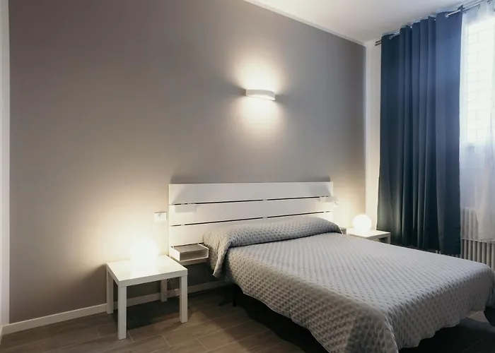 Апартаменты Guesthost - 1 Deisgn With Car Parking! Болонья